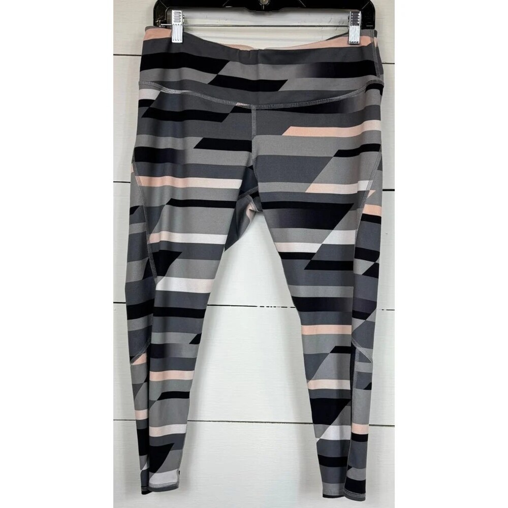 Cato Gray Athletic Capri Leggings Women's Size Medium